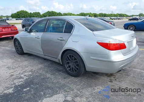 2009 Hyundai Genesis 3.8 из США, поврежденный, VIN KMHGC46E09U026051